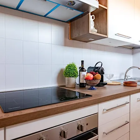 Hostly-san Giuseppe Luxury Apartment-by The Tower