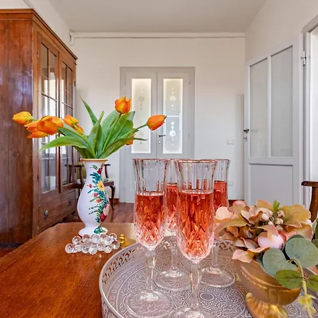 Hostly-san Giuseppe Luxury Apartment-by The Tower