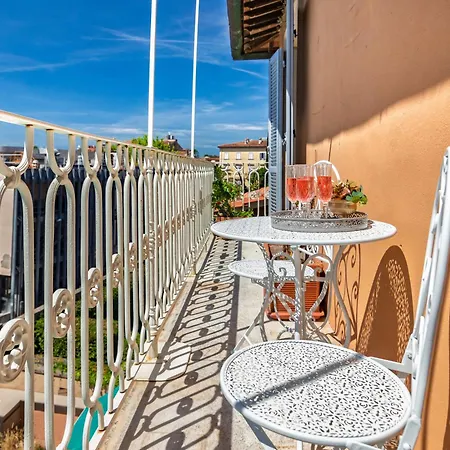 Hostly-san Giuseppe Luxury Apartment-by The Tower 아파트 피사