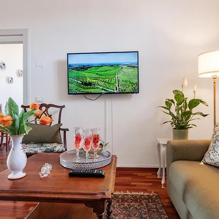 Hostly-san Giuseppe Luxury Apartment-by The Tower Apartment Pisa