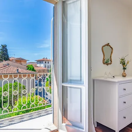 Hostly-san Giuseppe Luxury Apartment-by The Tower Apartment *