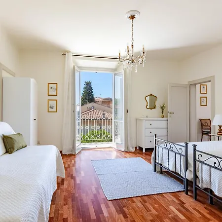Hostly-san Giuseppe Luxury Apartment-by The Tower Apartment *